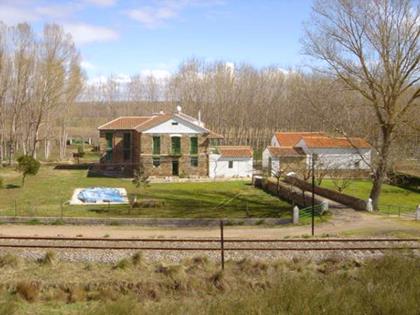 Lot consisting of 10 rustic properties located in San Justo de la Vega and Celada de la Vega, (León). FR 18605-21781-18154-21782-21783-21784-21785-17655-11233 and one is unregistered.