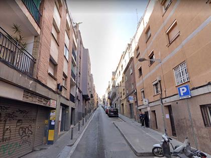 Vivienda en plantas 4ª y 5ª en C/Conca de Tremp de Barcelona.