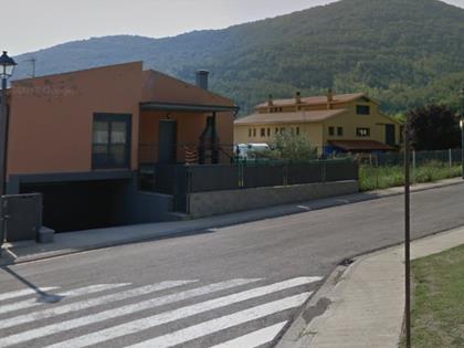 Terreno con vivienda unifamiliar en C/ Puig de la Creu nº 1 de Ridaura, (Girona). FR 551 RP Olot